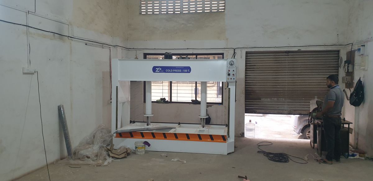 Cold press being commissioned at a customer site in Maharashtra.